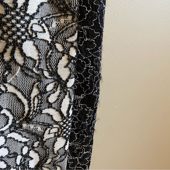 Cache Black and White Lace Round Neck Dress Size 2 - Picture 10 of 10